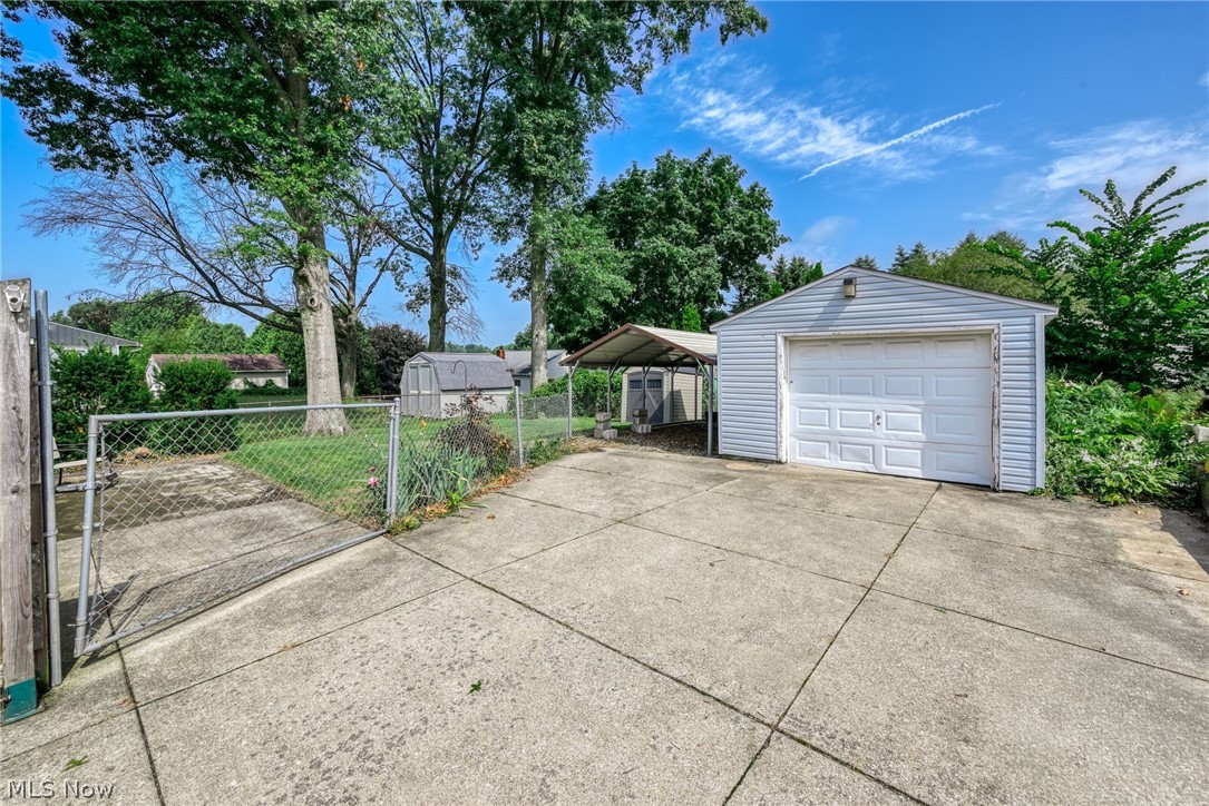 371 Washington Avenue Barberton OH 44203