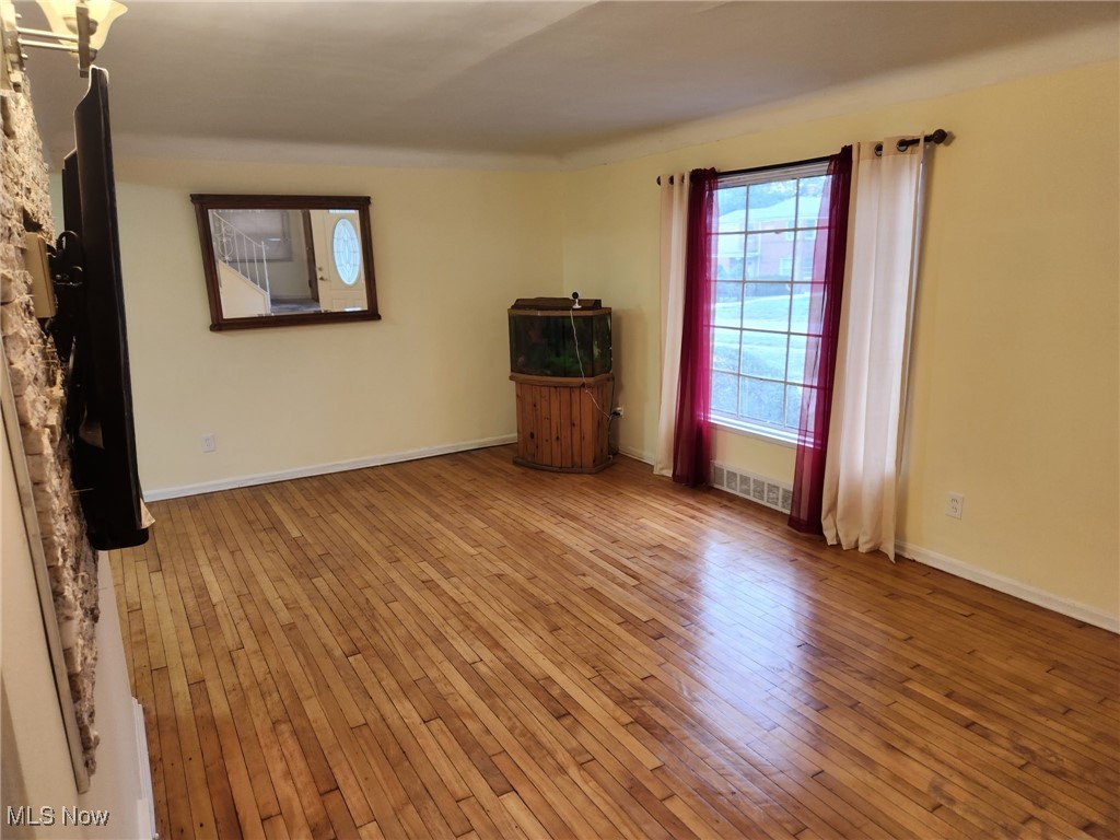 16702 Glendale Avenue Cleveland OH 44128