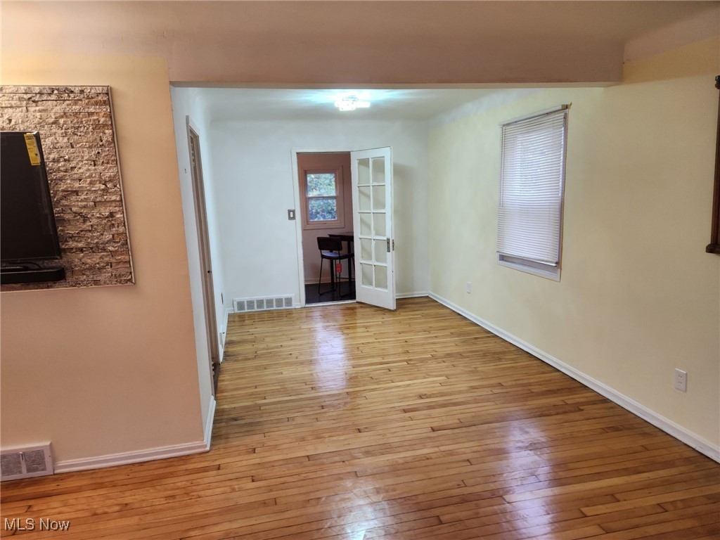 16702 Glendale Avenue Cleveland OH 44128