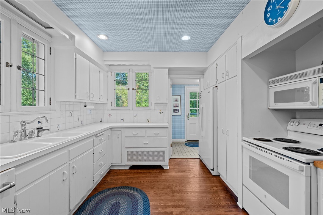 2975 Falmouth Road Shaker Heights OH 44122