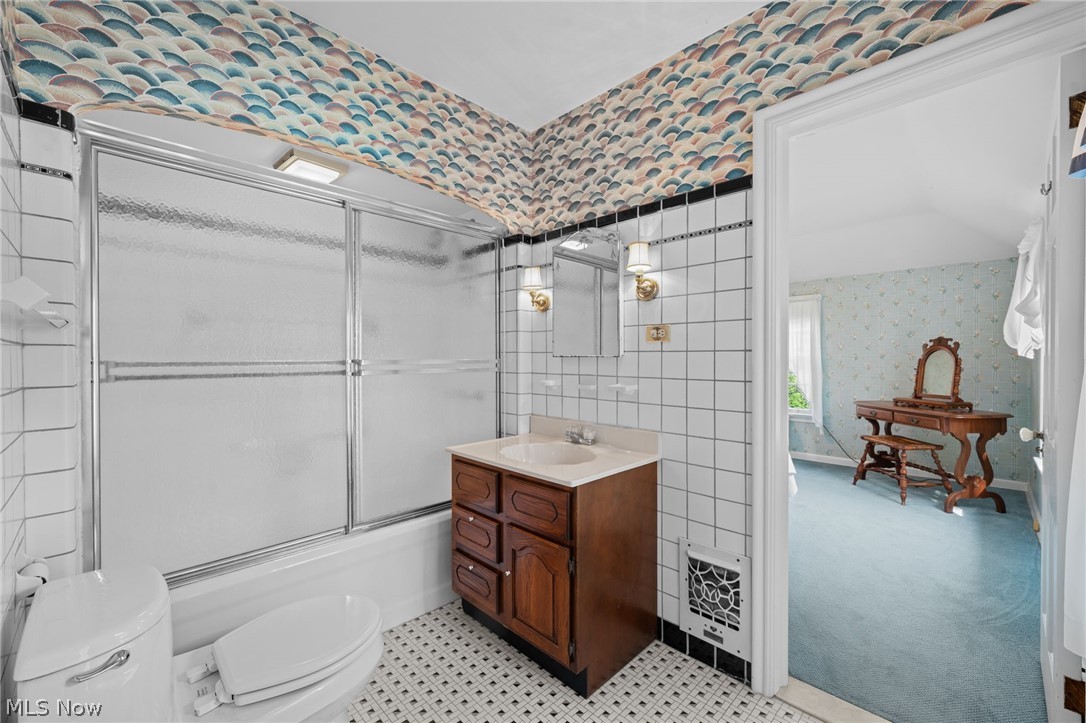2975 Falmouth Road Shaker Heights OH 44122