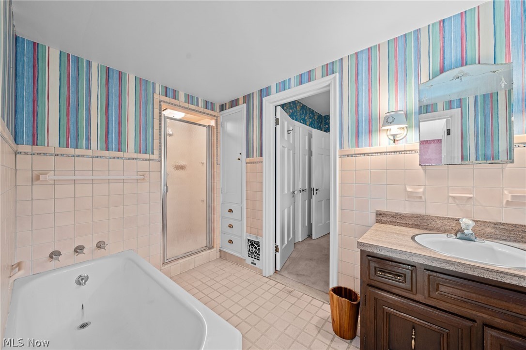 2975 Falmouth Road Shaker Heights OH 44122