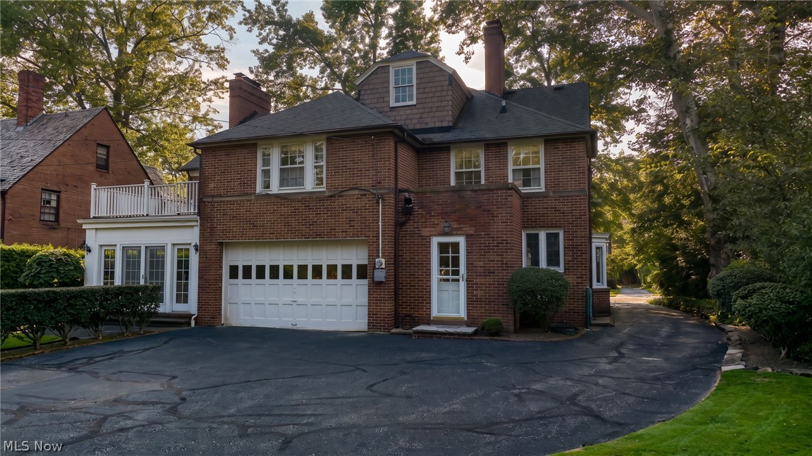 2975 Falmouth Road Shaker Heights OH 44122