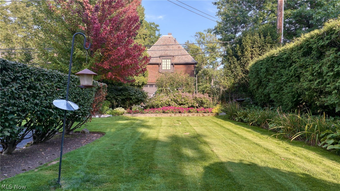 2975 Falmouth Road Shaker Heights OH 44122