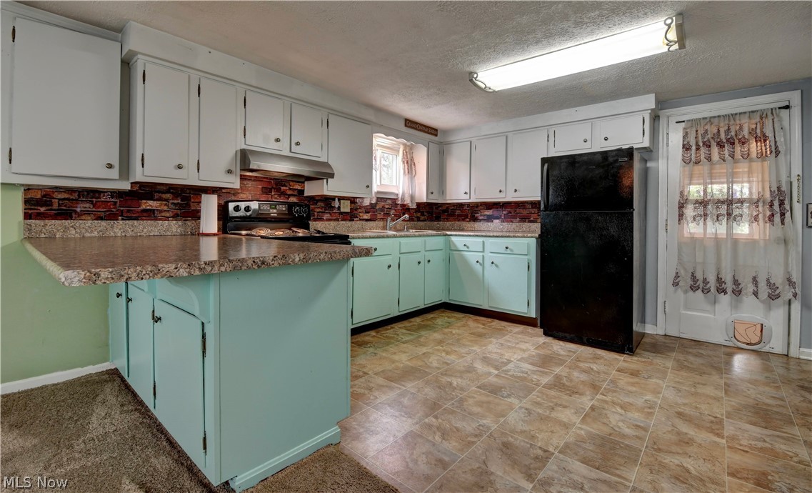 541 Grand Street NW Bolivar OH 44612