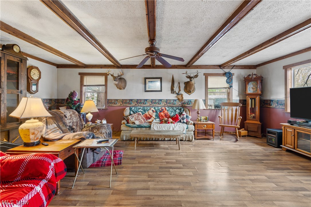 2377 Greensburg Road North Canton OH 44720