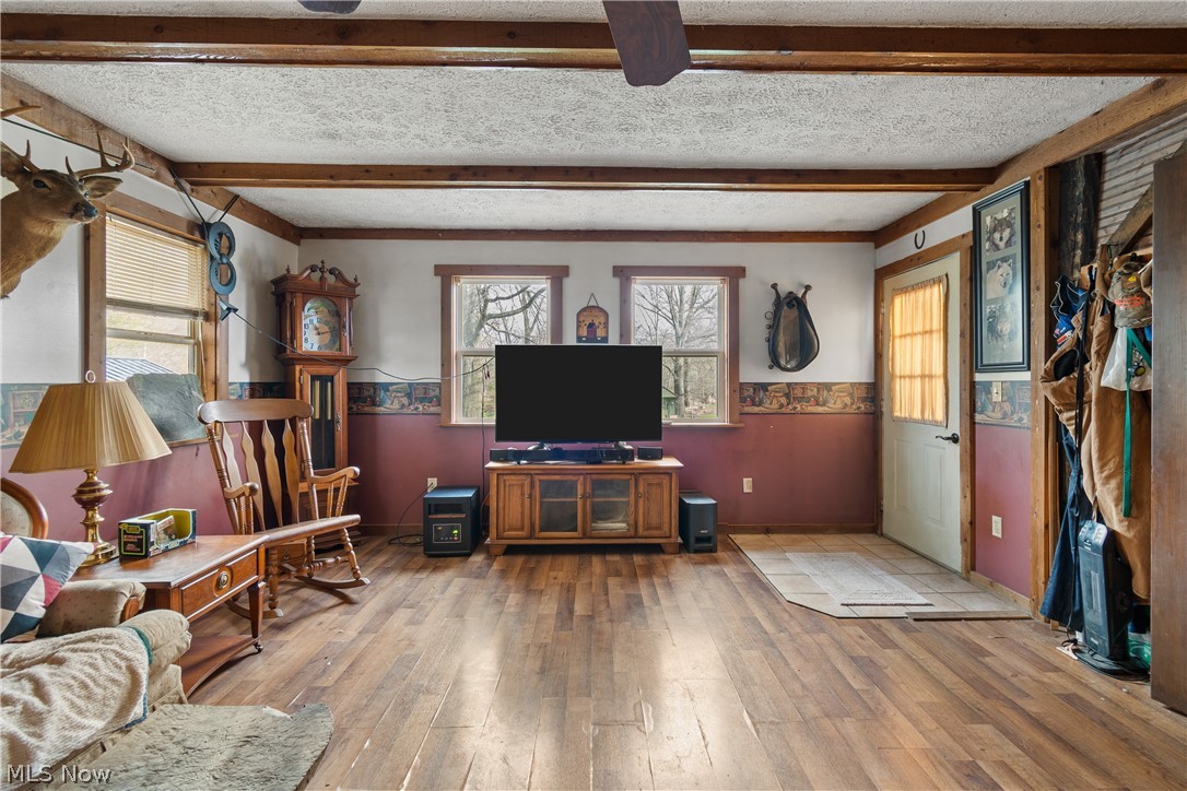 2377 Greensburg Road North Canton OH 44720