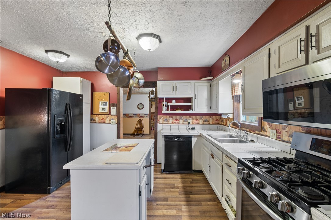 2377 Greensburg Road North Canton OH 44720