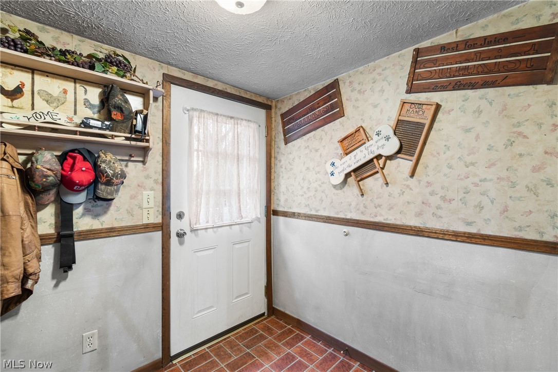 2377 Greensburg Road North Canton OH 44720