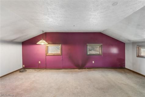 2377 Greensburg Road North Canton OH 44720