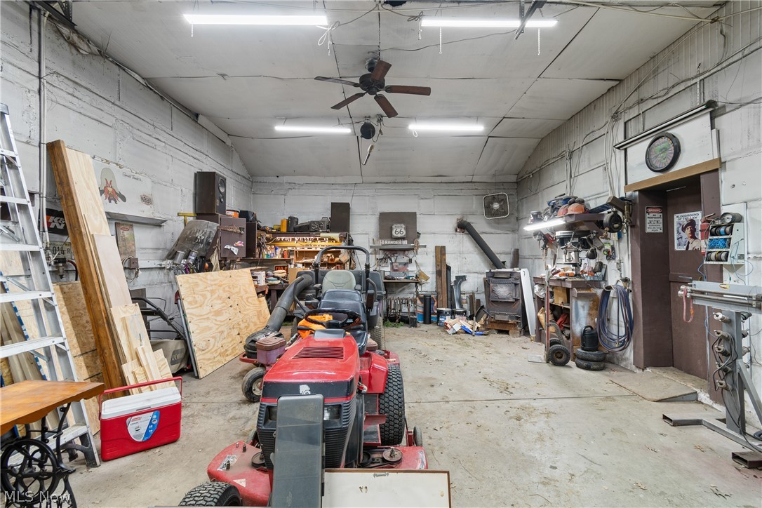 2377 Greensburg Road North Canton OH 44720