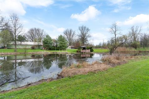 2377 Greensburg Road North Canton OH 44720