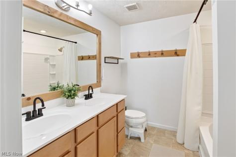 515 Mitchell Court Lagrange OH 44050
