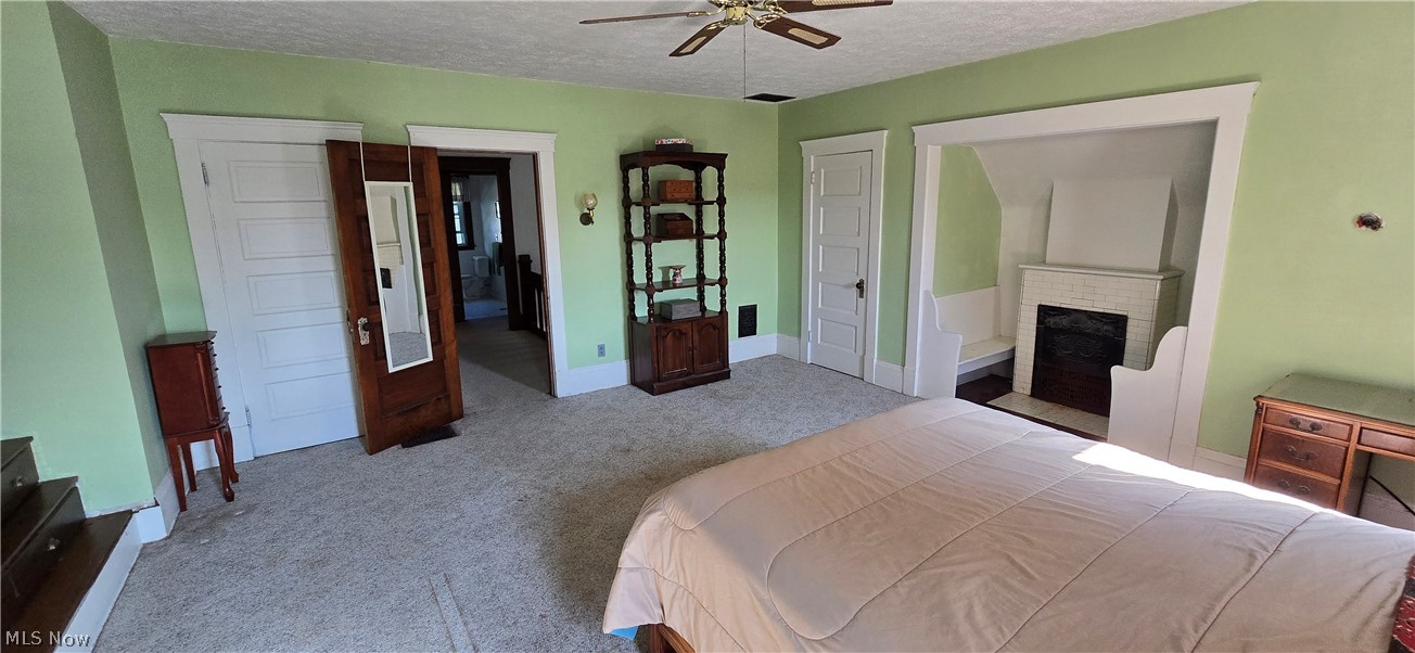 1518 Middle Avenue Elyria OH 44035