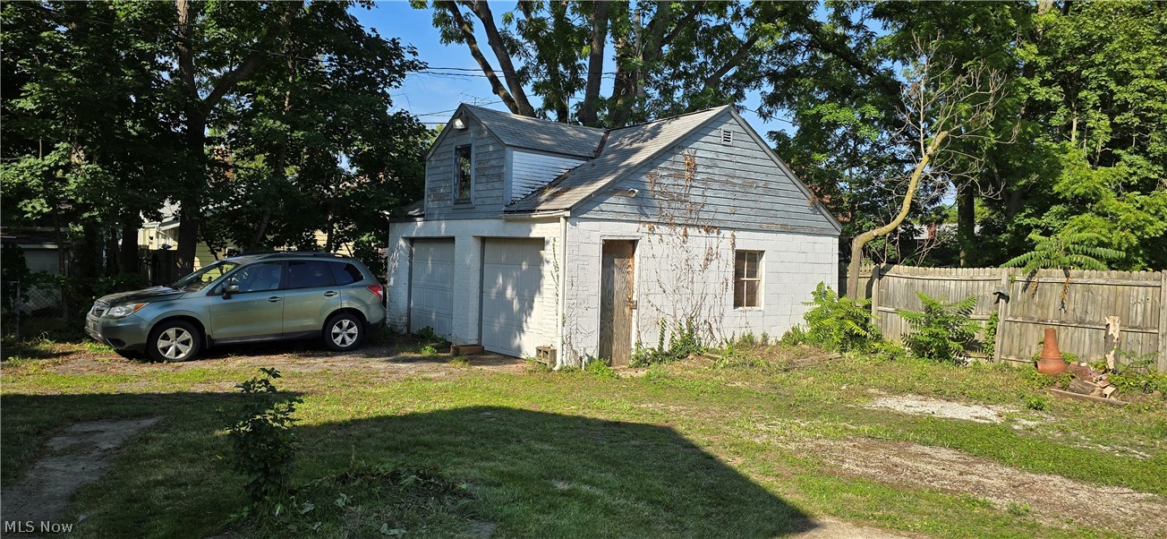 1518 Middle Avenue Elyria OH 44035
