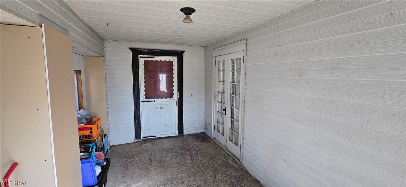 1518 Middle Avenue Elyria OH 44035