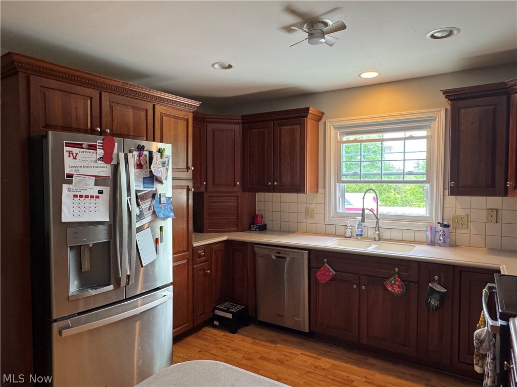 1679 Lakeview Square NE Bolivar OH 44612