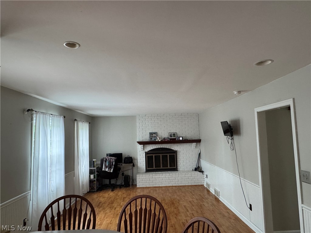 1679 Lakeview Square NE Bolivar OH 44612