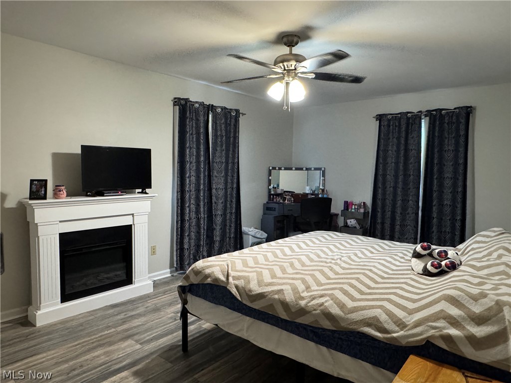 1679 Lakeview Square NE Bolivar OH 44612
