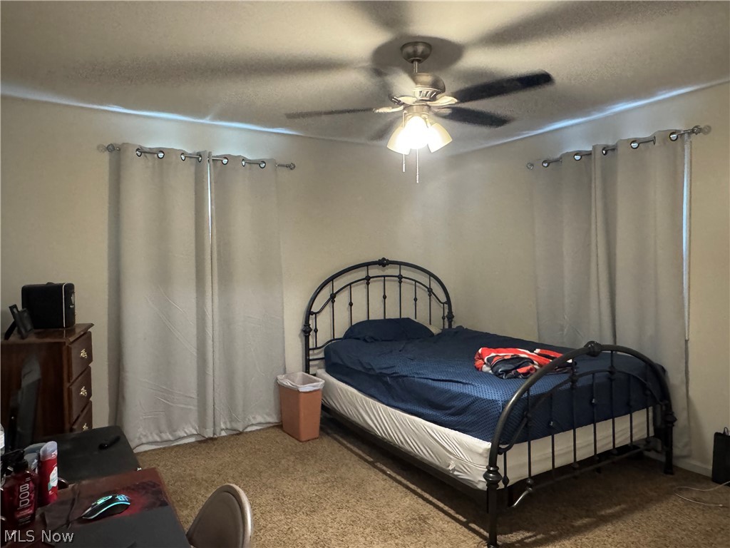 1679 Lakeview Square NE Bolivar OH 44612