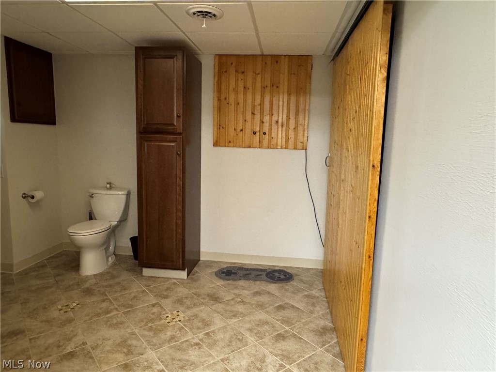 1679 Lakeview Square NE Bolivar OH 44612