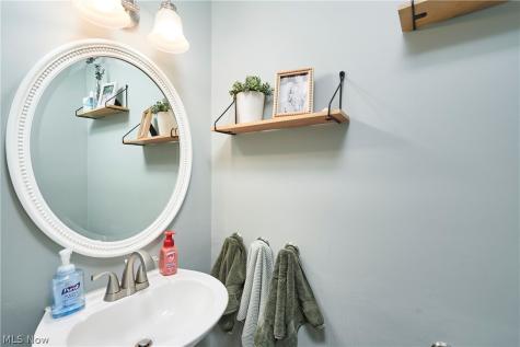 32630 Stony Brook Lane Solon OH 44139