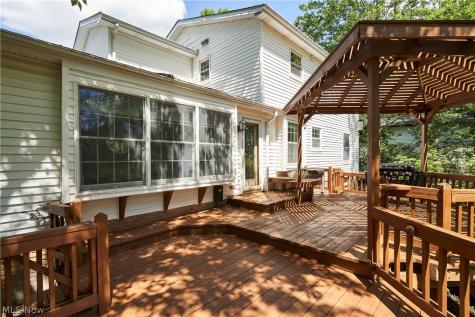 32630 Stony Brook Lane Solon OH 44139