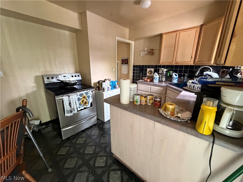 4120 E 150th Street Cleveland OH 44128