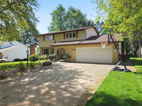 2230 Vixen Street NW North Canton OH 44720