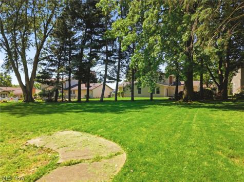 2230 Vixen Street NW North Canton OH 44720