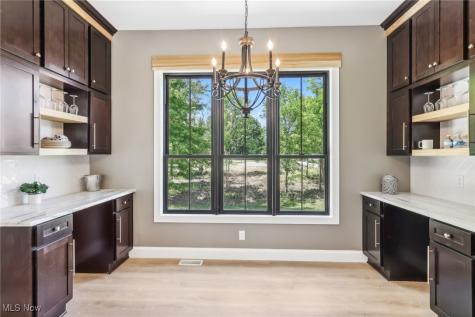 7110 Garden Place Drive Poland OH 44514