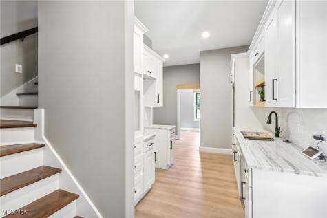 7110 Garden Place Drive Poland OH 44514