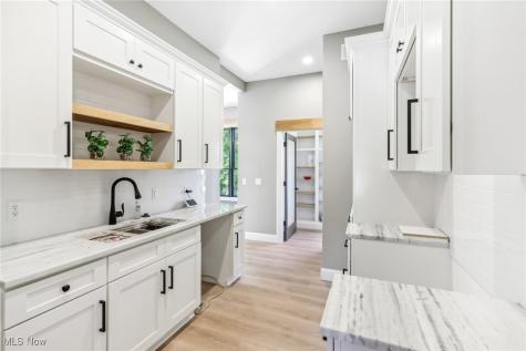 7110 Garden Place Drive Poland OH 44514