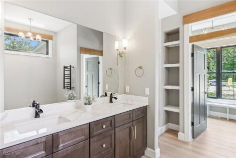 7110 Garden Place Drive Poland OH 44514