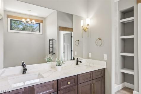 7110 Garden Place Drive Poland OH 44514