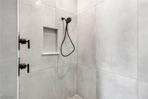 7110 Garden Place Drive Poland OH 44514