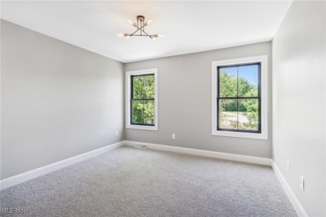 7110 Garden Place Drive Poland OH 44514