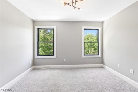 7110 Garden Place Drive Poland OH 44514