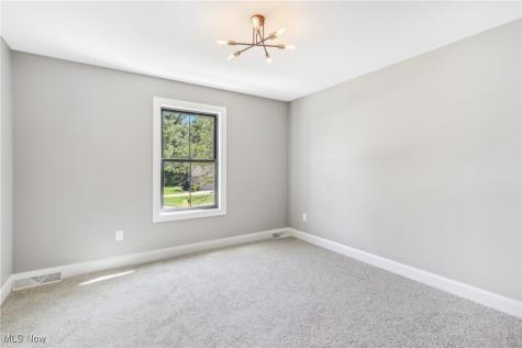 7110 Garden Place Drive Poland OH 44514