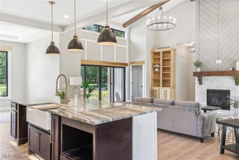 7110 Garden Place Drive Poland OH 44514