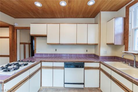 1550 Rydalmount Road Cleveland Heights OH 44118