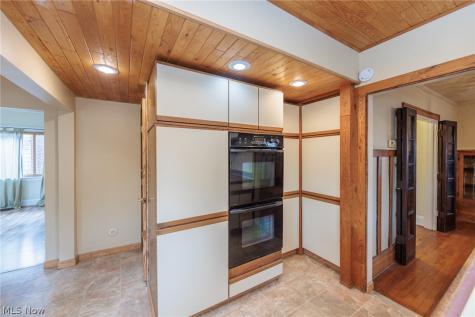 1550 Rydalmount Road Cleveland Heights OH 44118