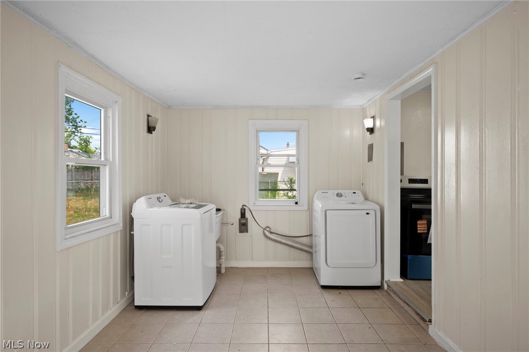 27051 Shirley Avenue Euclid OH 44132