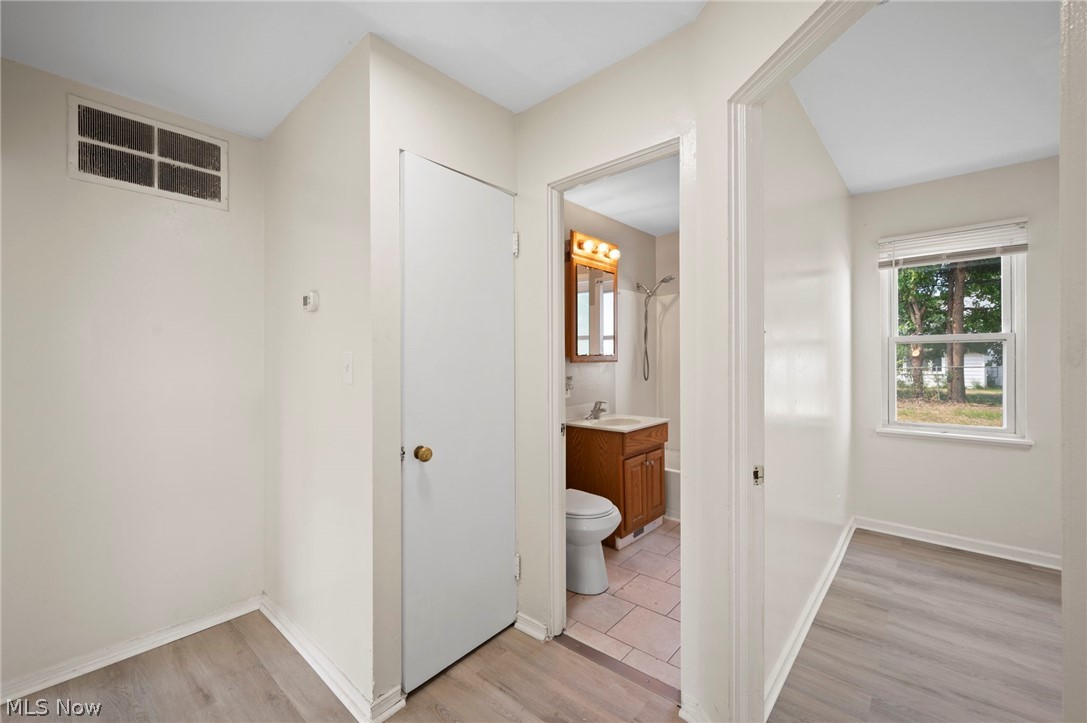 27051 Shirley Avenue Euclid OH 44132