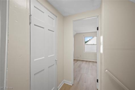 27051 Shirley Avenue Euclid OH 44132