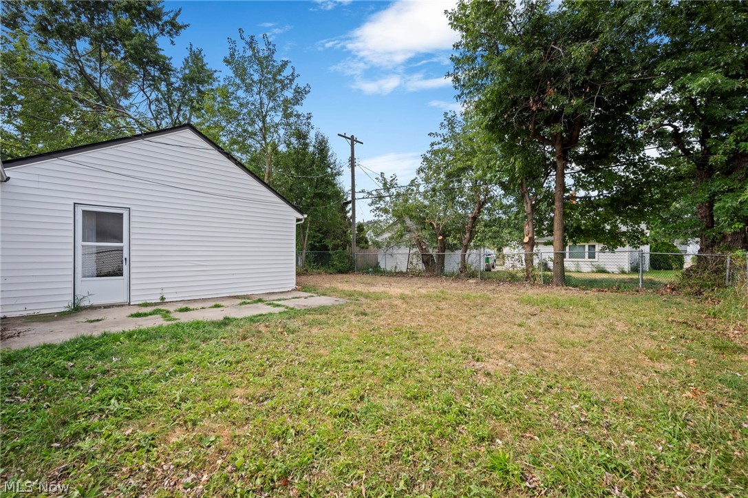 27051 Shirley Avenue Euclid OH 44132
