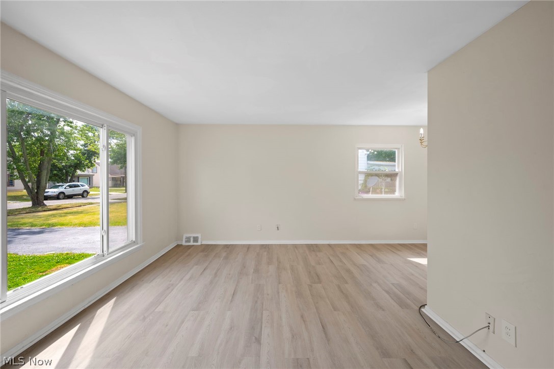 27051 Shirley Avenue Euclid OH 44132