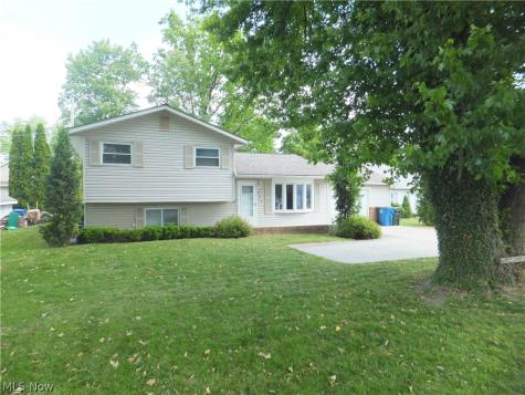 4641 E Lake Road Sheffield Lake OH 44054