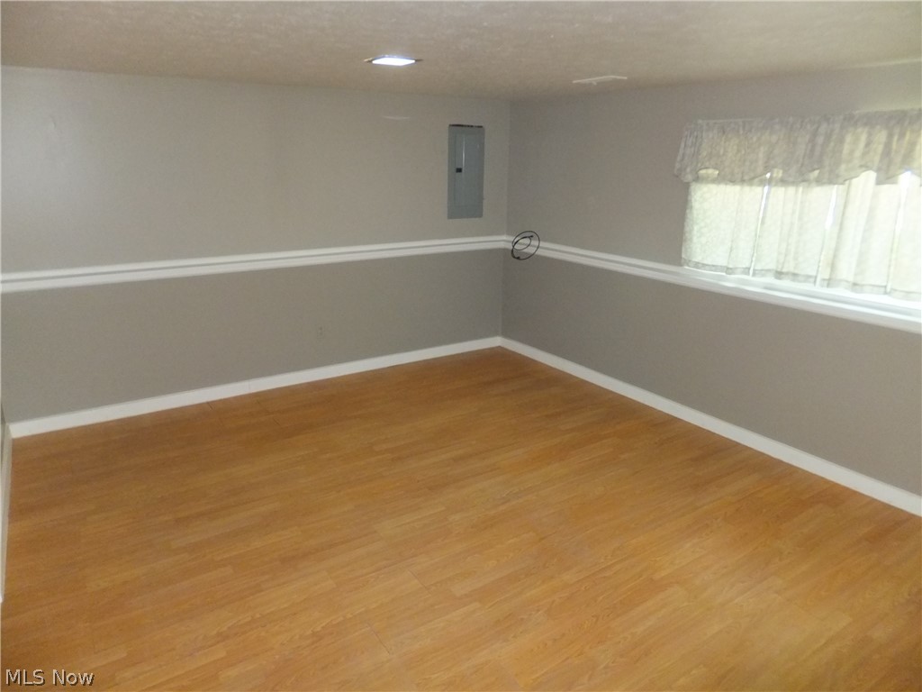 4641 E Lake Road Sheffield Lake OH 44054