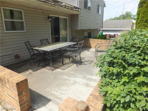 4641 E Lake Road Sheffield Lake OH 44054